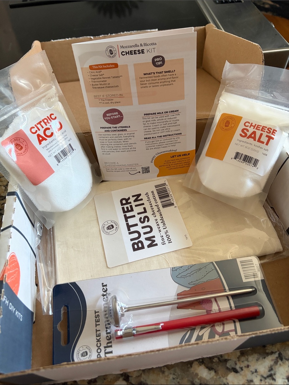Mozzarella & Ricotta Cheese Kit - Picture 2 of 2